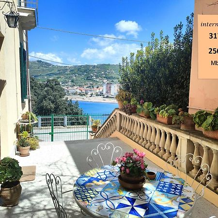 Panoramic Apartments In Villa In Center "The Beach And The Cliff" 1 Agropoli Dış mekan fotoğraf