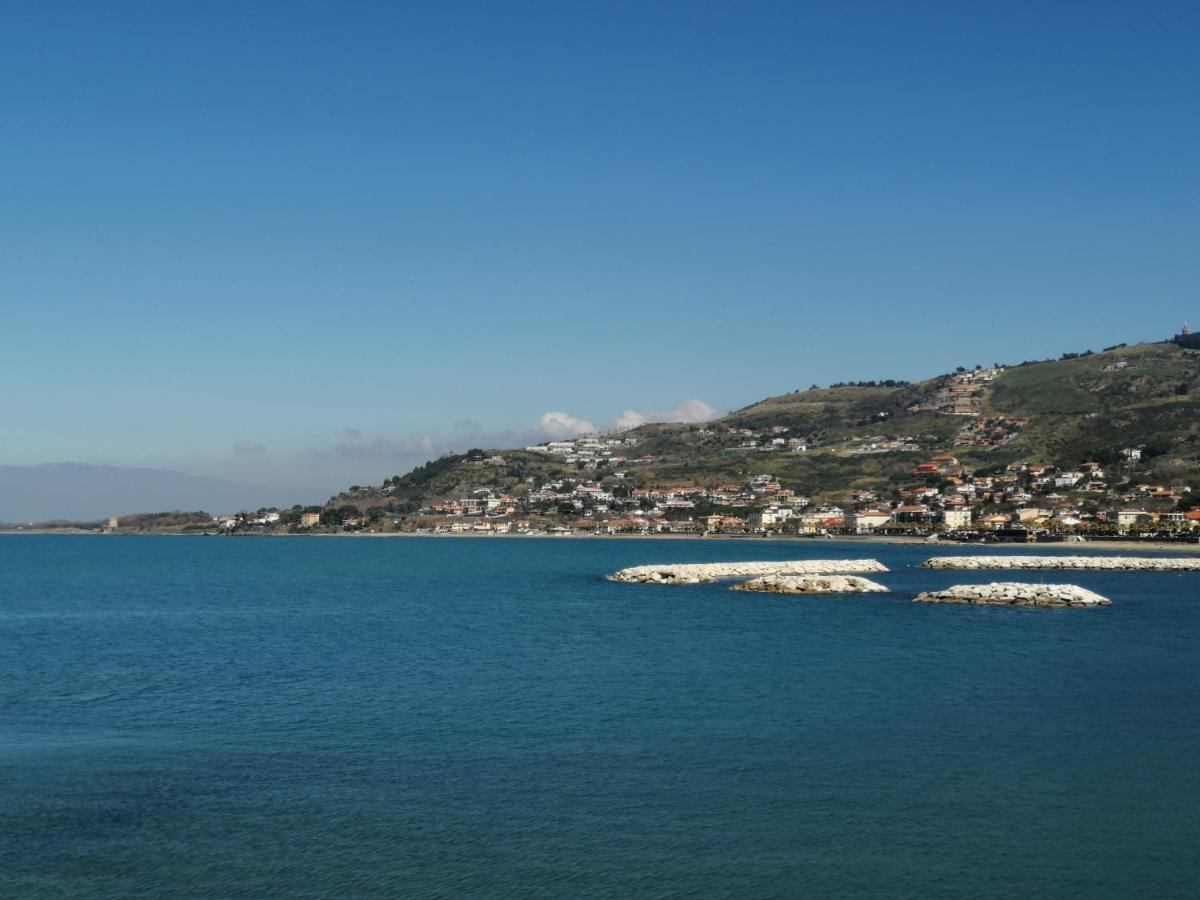 Panoramic Apartments In Villa In Center "The Beach And The Cliff" 1 Agropoli Dış mekan fotoğraf