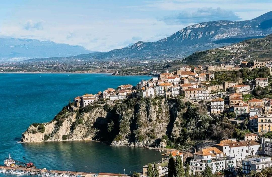 Panoramic Apartments In Villa In Center "The Beach And The Cliff" 1 Agropoli Dış mekan fotoğraf