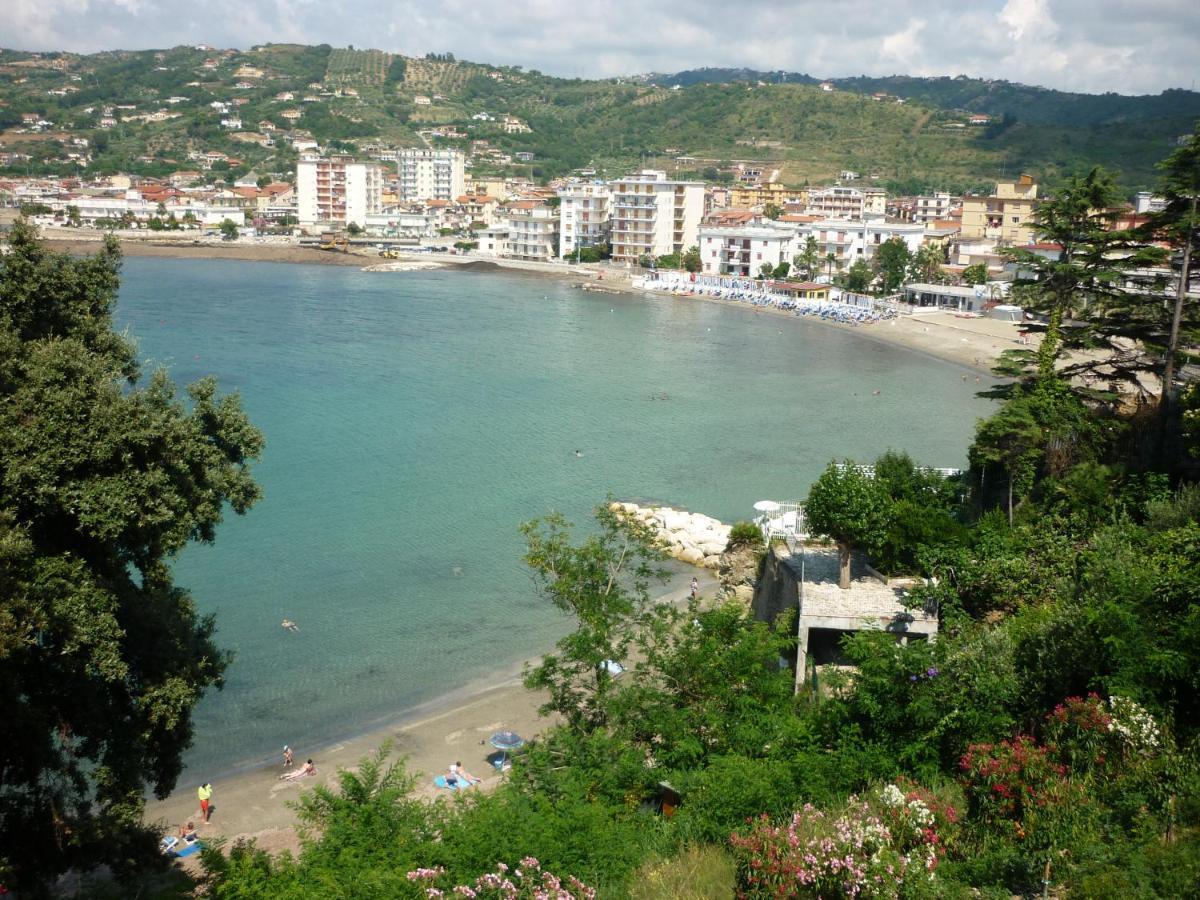 Panoramic Apartments In Villa In Center "The Beach And The Cliff" 1 Agropoli Dış mekan fotoğraf